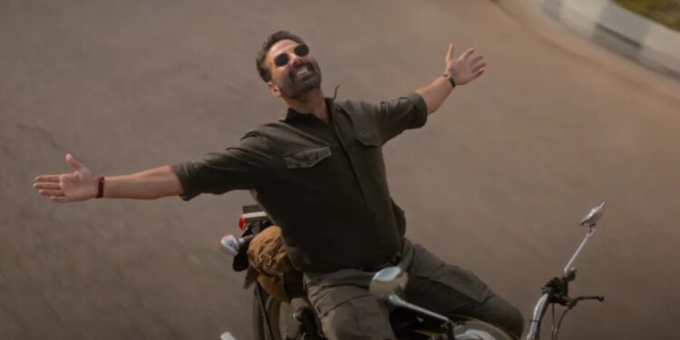 Exploring the Extent of Akshay Kumar’s Ambition in “Sarfira”