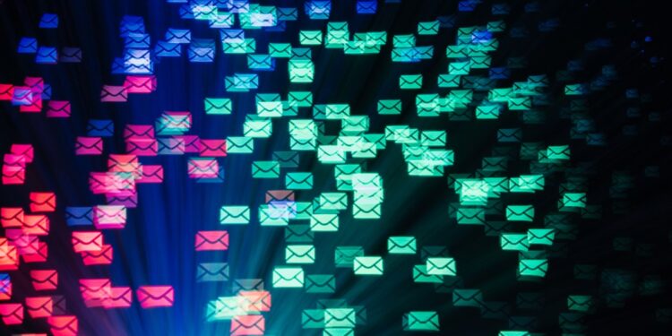 Data Exposure Alert: US Military Informs 20,000 Individuals of Cloud Email Leak