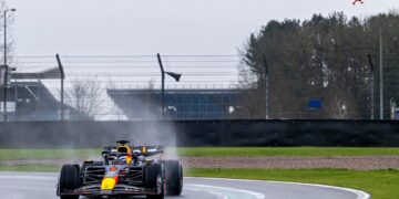 Experience the Thrill: Drone Tech Reaches 200 MPH to Pursue an F1 Racer