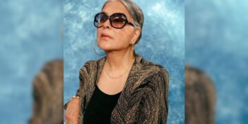 Zeenat Aman Celebrates Her One-Year Instagram Anniversary with Reflection and Transformation