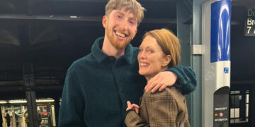 Acclaimed Actress and Son Ride Public Transit After Knicks Basketball Game, Delighting Fans
