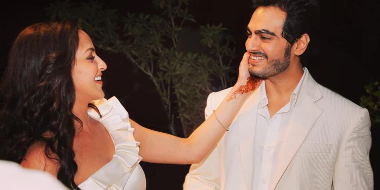 A Look Back at Esha Deol and Bharat Takhtani’s Relationship Following Breakup News