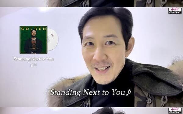Actor Lee Jung-jae Chooses Jungkook’s “Standing Next To You” As Motivational Song