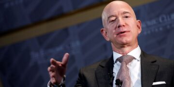 Amazon’s Jeff Bezos Divests Over $4 Billion in Company Shares