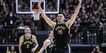 Purdue’s Edey Scores Double-Double and Smith Adds 19 in Dominating Win over Indiana 79-59