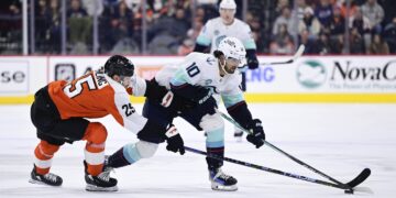 Flyers Clinch Victory Against Kraken, Marking Third Consecutive Win