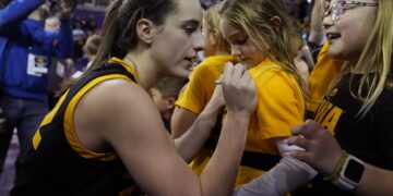 Caitlin Clark Approaches NCAA Women’s Basketball Scoring Milestone