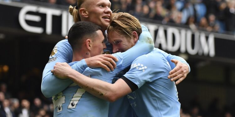 Dynamic Duo of Haaland and De Bruyne Power Manchester City in Pursuit of Premier League Title