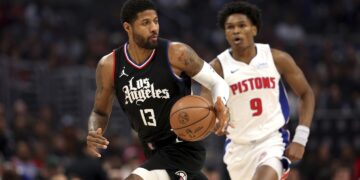 Paul George and Kawhi Leonard Lead Clippers Past Pistons with a Combined 57 Points