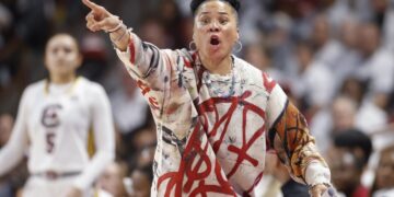 Top-Ranked South Carolina Secures an 83-65 Win Over UConn Despite Cardoso’s Absence