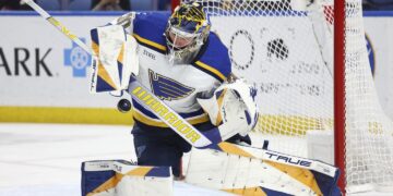 Joel Hofer Makes 33 Saves and Jake Neighbours Nets a Pair in Blues’ Victory Over Sabres