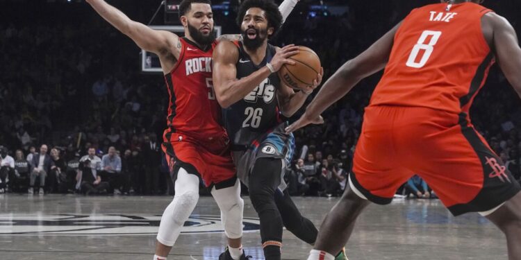 Los Angeles Lakers Gear Up for New Season with Spencer Dinwiddie Acquisition
