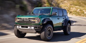 Dealership Upgrade: Ford Bronco Raptor Gets Carbon Fiber Bodywork Option