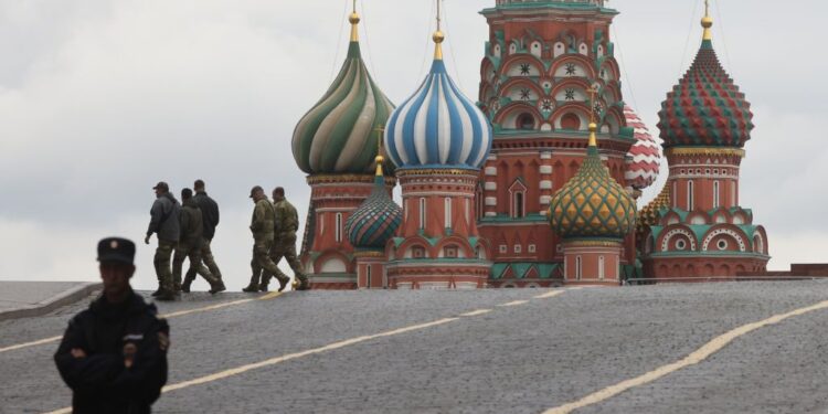 Kremlin Raises $385 Million from Foreign Company Departures via Russia’s 2024 ‘Exit Tax’