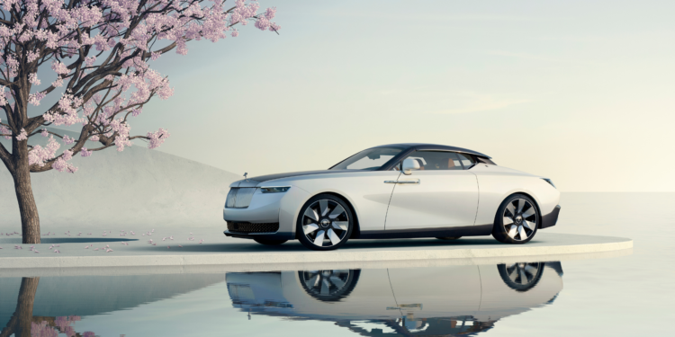 Redefining Automotive Luxury: The Rolls-Royce Arcadia Droptail