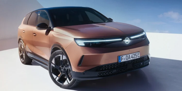 Unveiling of the 2024 Opel Grandland with STLA Medium Electric Platform