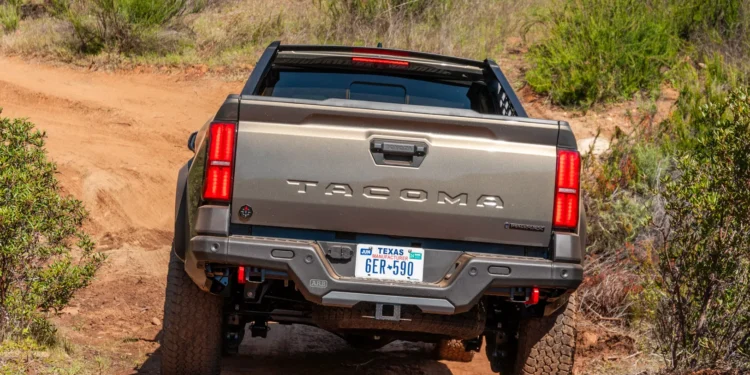 Innovative Tonneau Cover with Built-in Loading Ramp Patented by Toyota