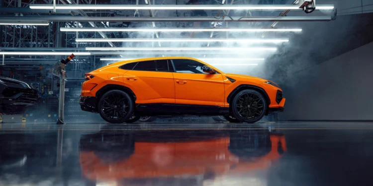 Latest Updates on 2025 Lamborghini Urus SE and 2025 Mercedes G-Class Models