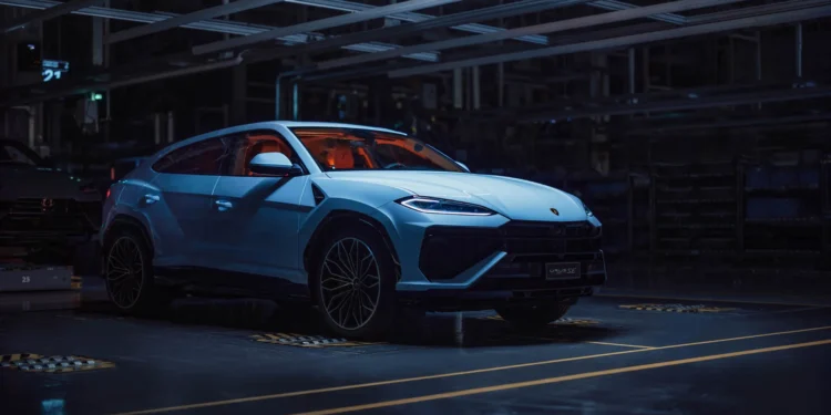 Revealed: The 2025 Lamborghini Urus SE and the Aston Martin DBX707 Among This Week’s Highlights