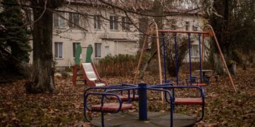 Russian Official’s Spouse Attempted Adoption of Ukrainian Child Ends in Controversy