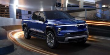 Chevrolet Unveils the 2024 Silverado EV RST with 440-Mile Range Priced at $96,495