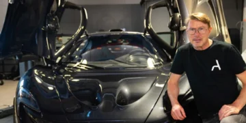 Upcoming Mercedes-Benz G 580 with Electric Drive, Mika Häkkinen’s Unique McLaren P1 for Sale: Current Automotive Updates