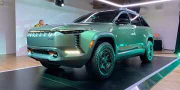 Jeep Introduces Wagoneer S Trailhawk Concept for Off-Road Enthusiasts