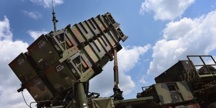 U.S. and Germany Hint at Possible Shift in Stance to Allow Ukrainian Strikes in Russia