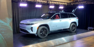 Jeep Introduces the Electrified 2024 Wagoneer S to the American Market