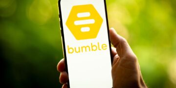 Bumble Issues Apology Over Controversial Celibacy-Related Advertisements