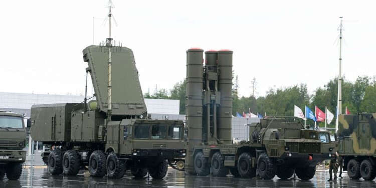 Russian Air Defenses in Crimea Decimated by Ukrainian Forces, Military Reports