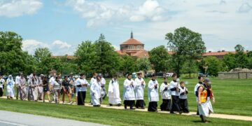 Devout Pilgrims Participate in Emmitsburg’s ‘Eucharistic Fire’ Procession Inspired by Mother Seton