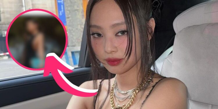 Jennie from BLACKPINK Debuts on the Runway Flaunting the Bold Side-Boob Fashion