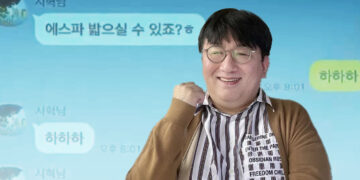 K-pop Enthusiasts Poke Fun at LE SSERAFIM Admirers for Pointing Fingers at Other Stars Over Scandals