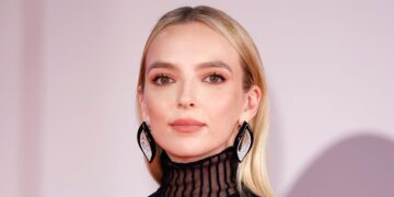Reflecting on Her Rise to Fame and Unique Approach to Acting: Jodie Comer Shares Insights | Jodie Comer | Just Jared: Exclusive Celeb News