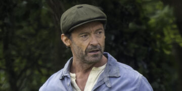 Hugh Jackman Transforms into Detective Shepherd for ‘Three Bags Full’ Film – See Set Snaps! | Hugh Jackman, Movies, Three Bags Full | Just Jared: Celebrity News and Gossip