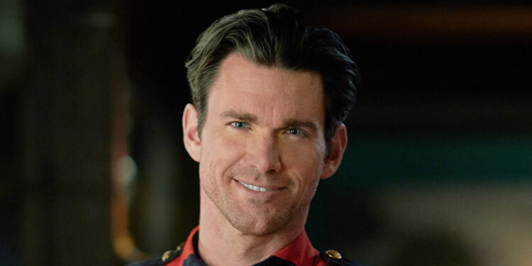 Kevin McGarry of ‘When Calls the Heart’ Voices Support for Lori Loughlin’s Return to Series