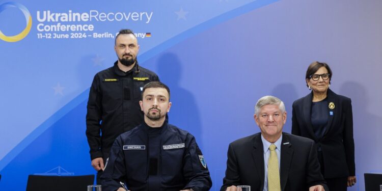 Joint Venture Formed Between Ukraine and US Firm for Armored Vehicle Repairs