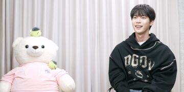 NCT’s Doyoung Grapples With a Personal Dilemma at His Beloved Tteokbokki Store (I Live Alone)