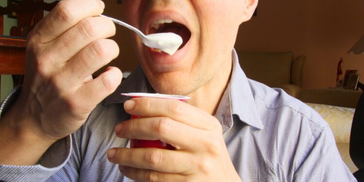 Revolutionary AI Monitors Each Bite to Assess Your Caloric Intake | Science and Technology Updates