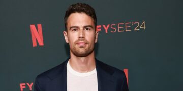 Theo James Admits Initial ‘Terror’ at Being Compared to a Well-Known Pop Star | Justin Bieber, Theo James | Just Jared: Celebrity Buzz and Rumors